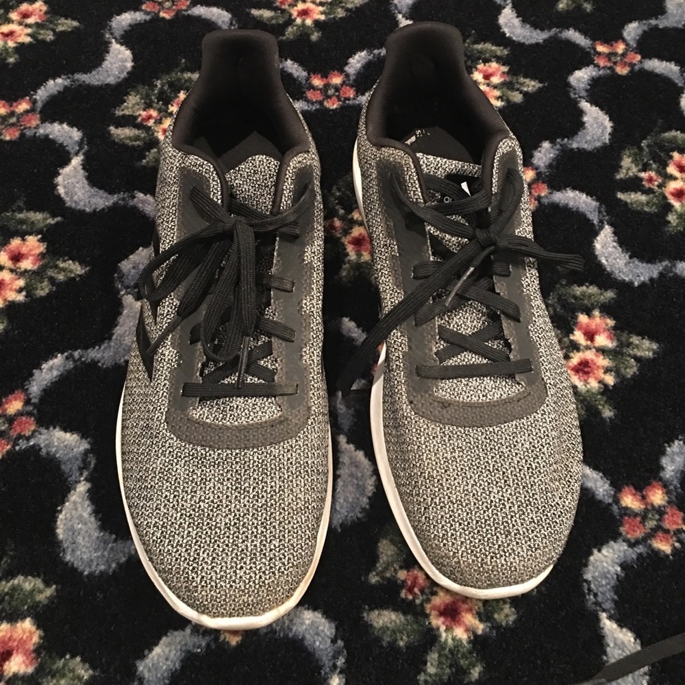 Adidas men’s sneaker size 11.5